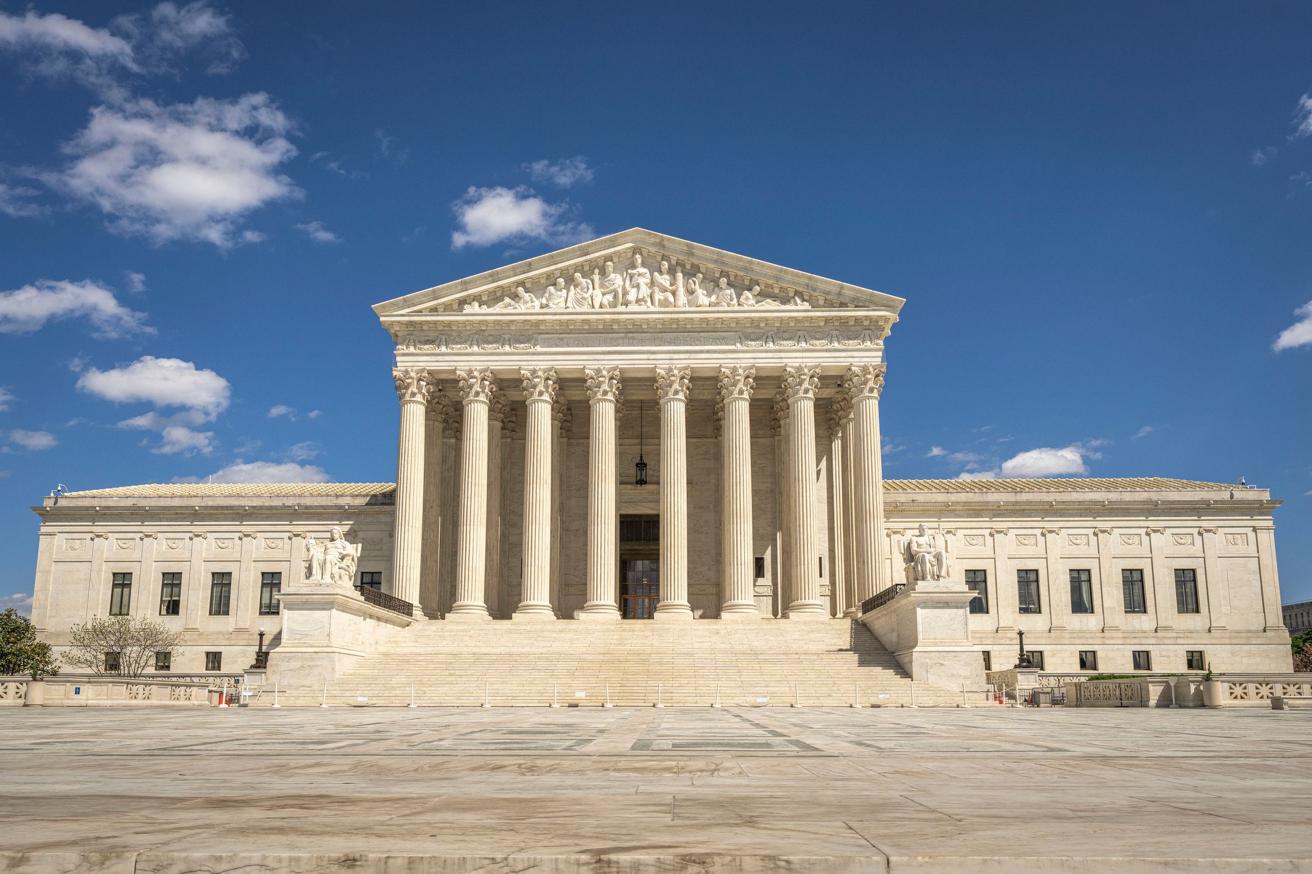 Front view of the United States Supreme Court building